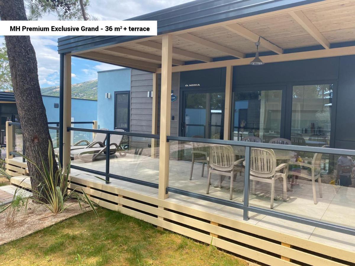 Victoria Mobilehome In Padova Premium Camping Resort Banjol Exterior photo