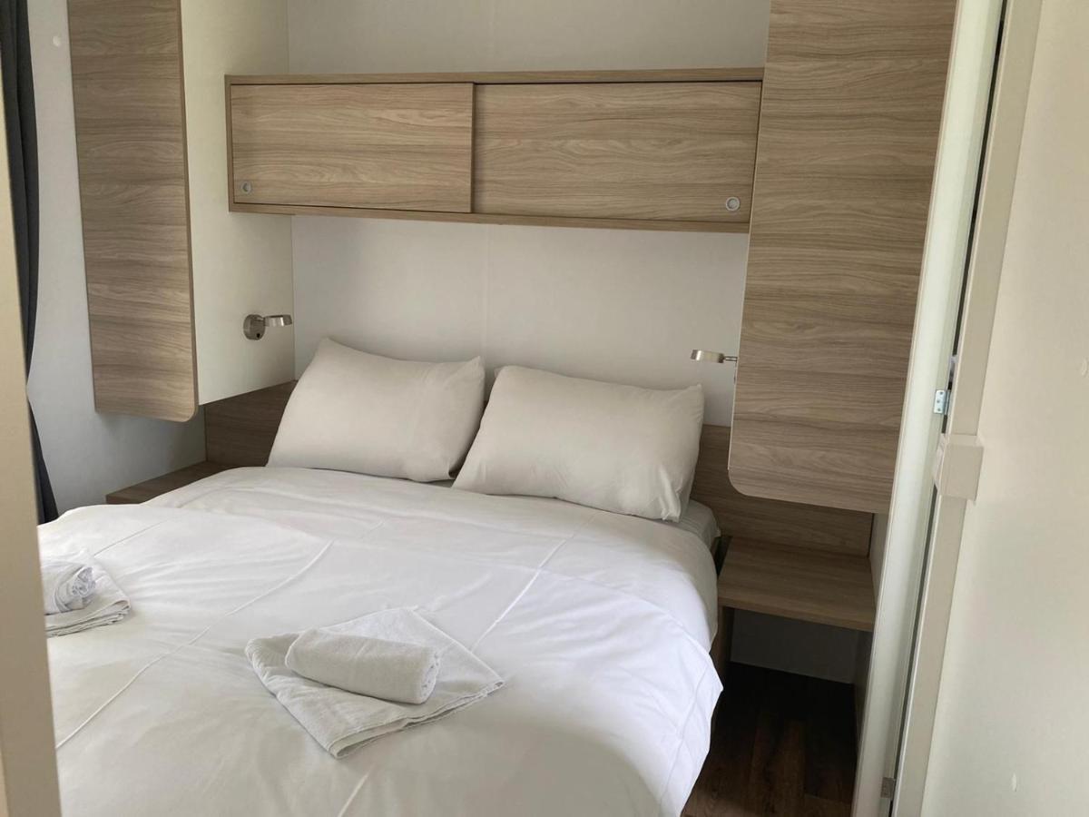 Victoria Mobilehome In Padova Premium Camping Resort Banjol Exterior photo